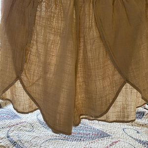 Opia Byron Bay linen shorts. Size L. Tan